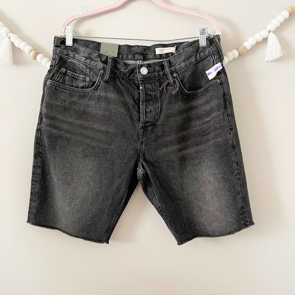 NEW ALLSAINTS Switch Denim Shorts Men's Size 33 Washed Black Raw Hem Slim Fit - Picture 9 of 11